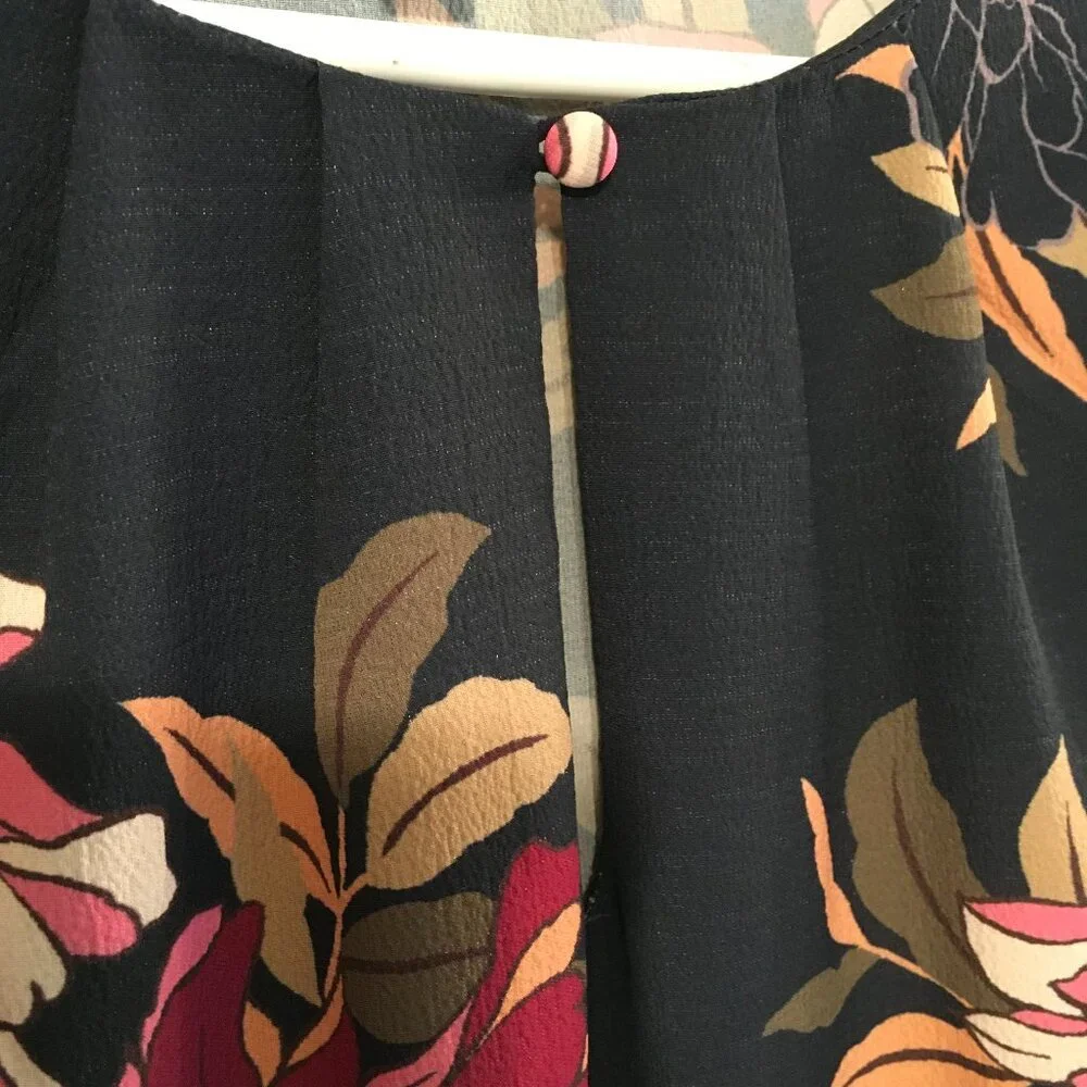 Umgee Navy Floral Dress - Picture 3 of 6